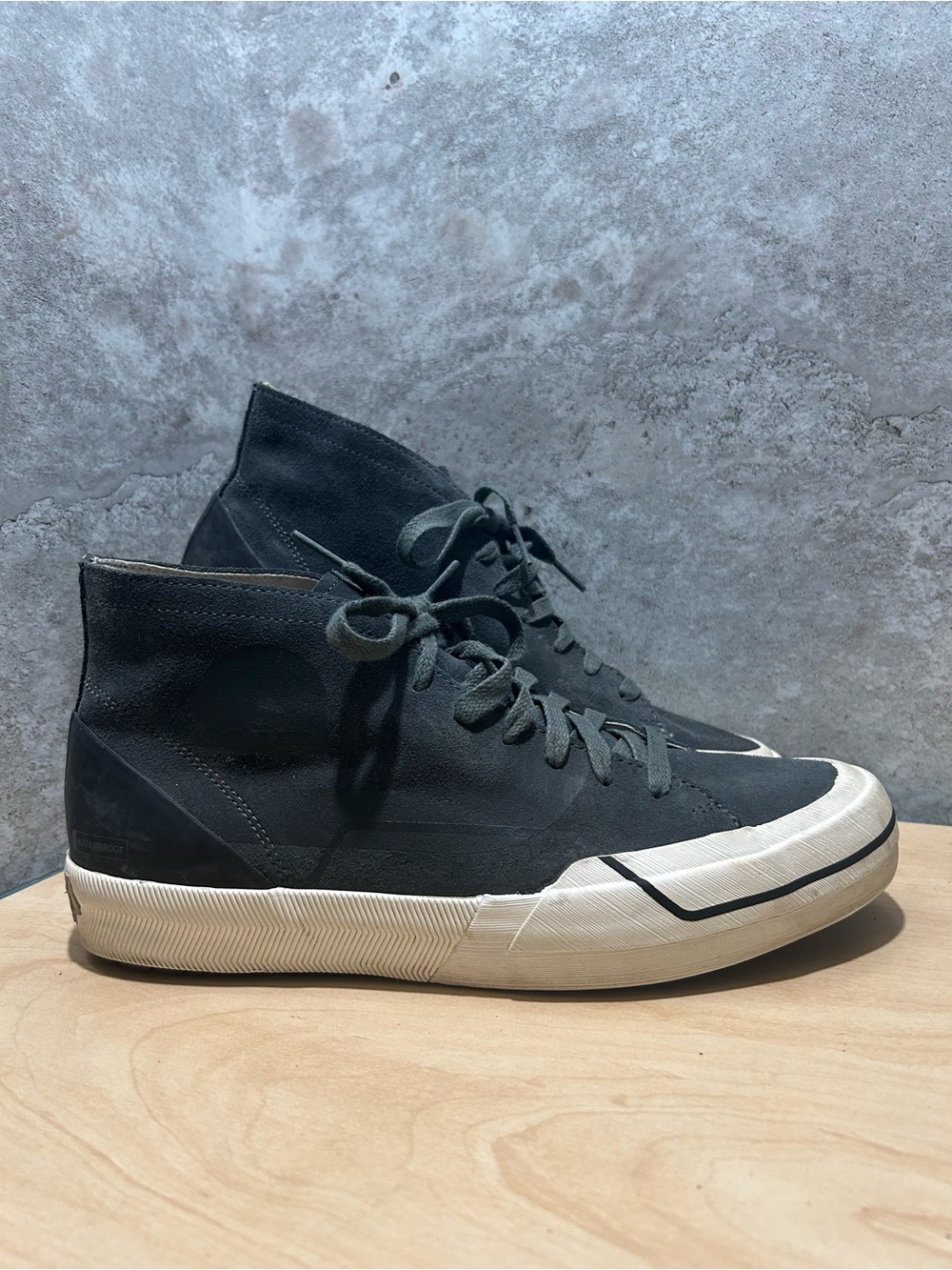 Sorel Men's Grit Sneaker Chukka WP size 9